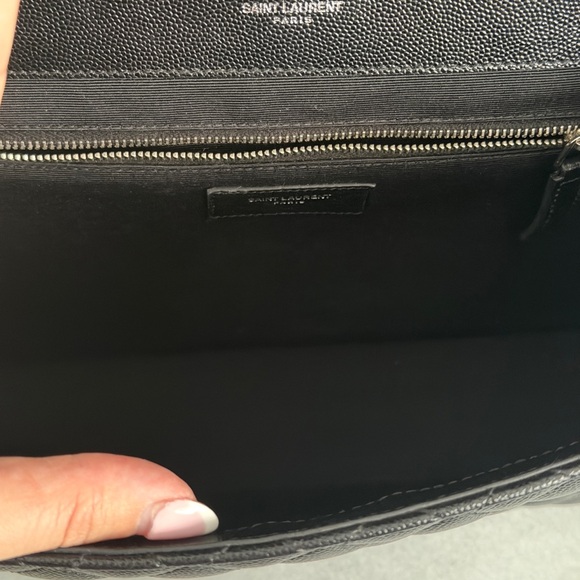 Saint Laurent large envelope Black Quilted Shoulder Bag silver hardware like NEW - Picture 9 of 14